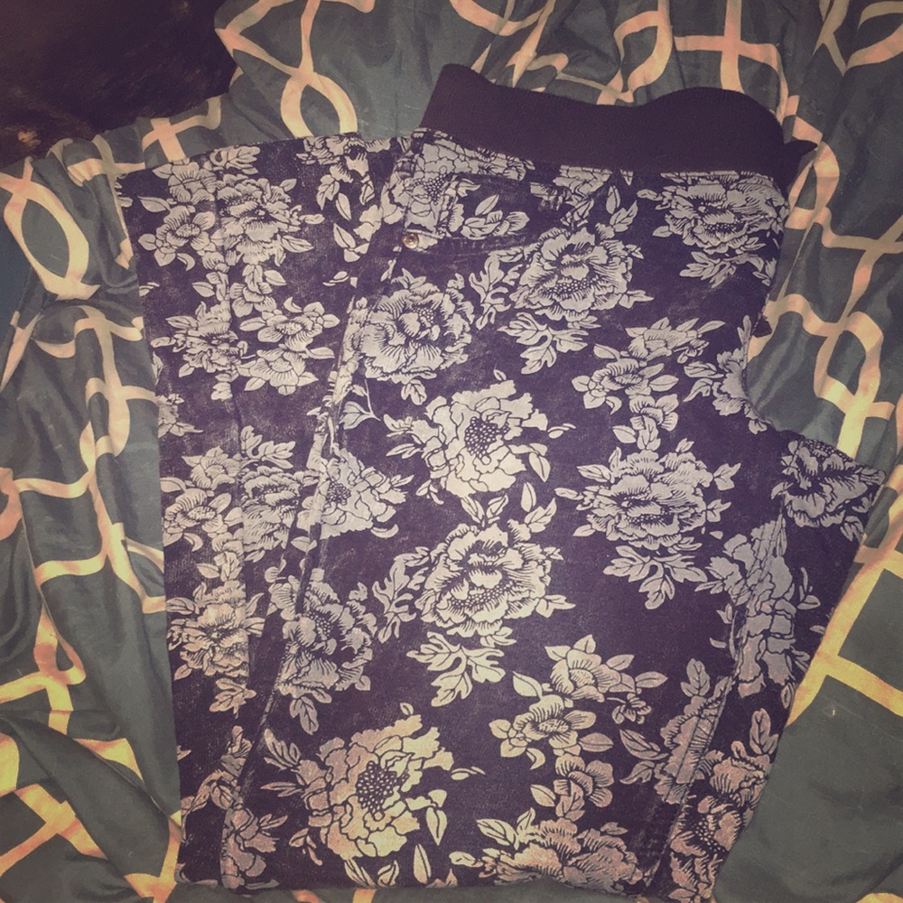 Arizona Girls Plus Flower Print Jeggings 18.5 Plus